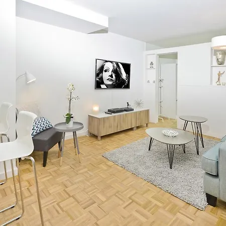 Places4stay River Side Comfort Apartment *