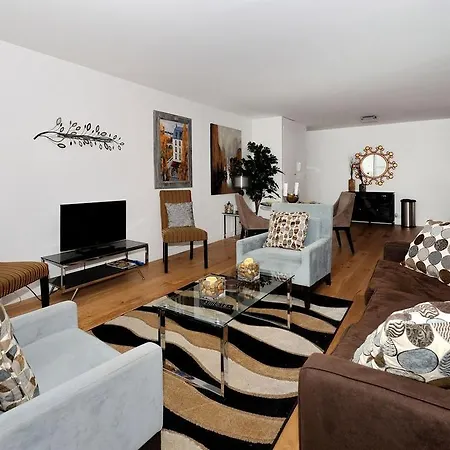 Apartment Places4stay United Nations Comfort Ii