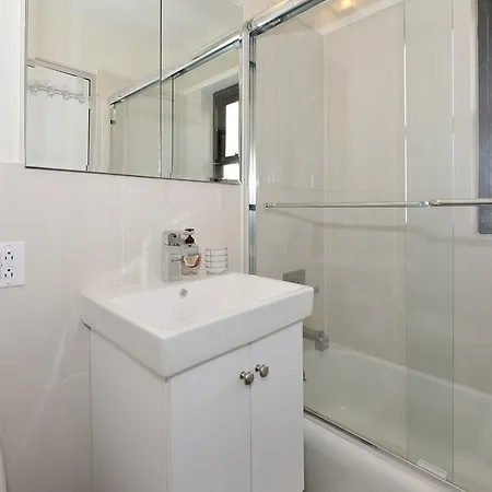 Places4stay United Nations Comfort Ii Apartment New York