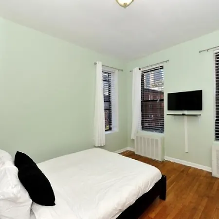Two-bedroom On 89th Apartment