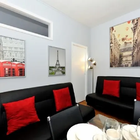Two-bedroom On 89th Apartment New York