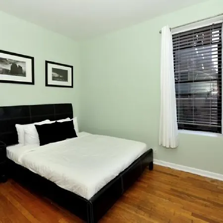 Apartment Two-bedroom On 89th *