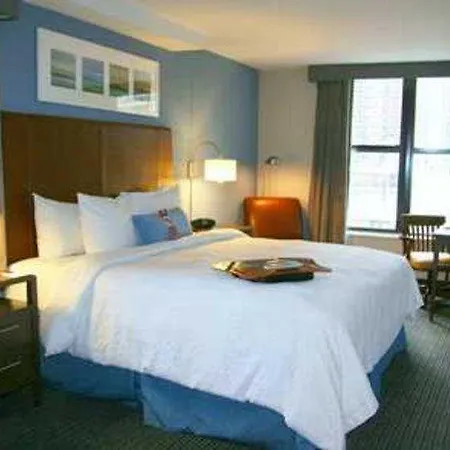 Hotel Hampton By Hilton Seaport