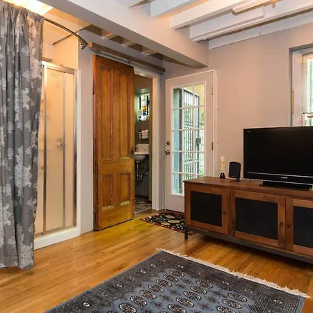 Villa 151 Willoughby