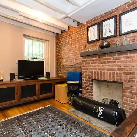 151 Willoughby Villa *