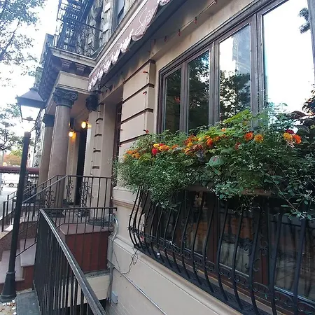 Midtown East Spacious Apartment New York