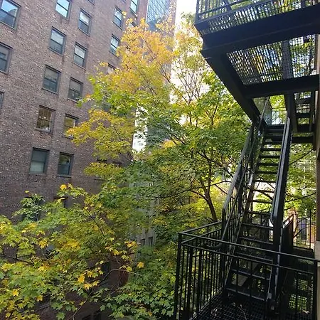 Midtown East Spacious Apartment *