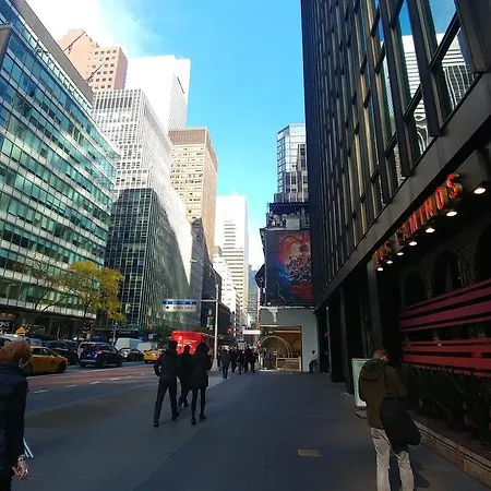 Midtown East Spacious New York