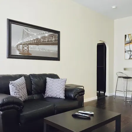 5 Bedroom In The Real Little Italy Bronx * New York