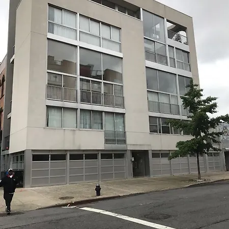Brooklyn's Finest!! Stunning Sunny Duplex New York