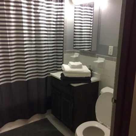 Cozytwo Bedroom Apartment *