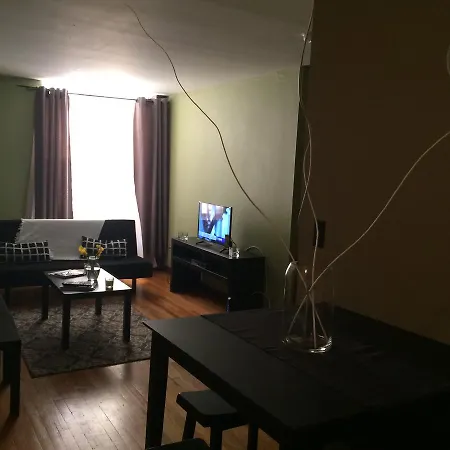 Cozytwo Bedroom Apartment *