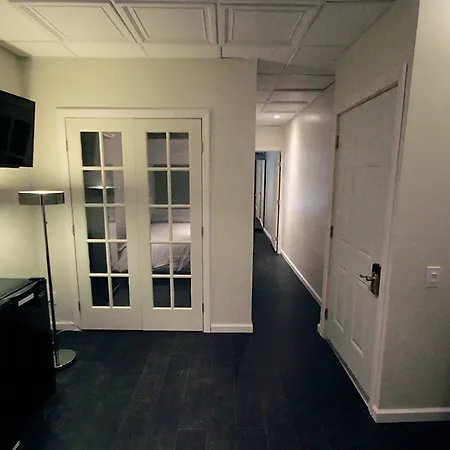 Great Renovated Best Location Manhattan Apartment New York