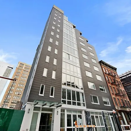 Global Luxury Suites At Renwick Apartment