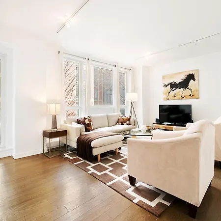 Global Luxury Suites At Renwick