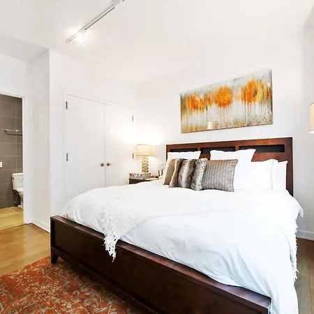 Global Luxury Suites At Renwick New York