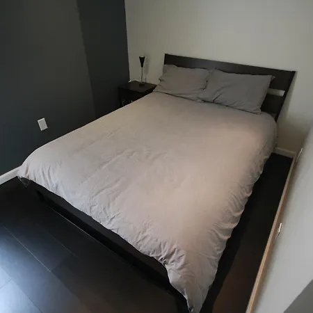 Great Renovated Best Location Manhattan Apartment *