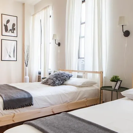 Upper East Studio * New York