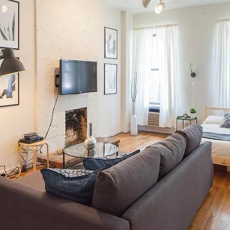 Upper East Studio Apartment New York