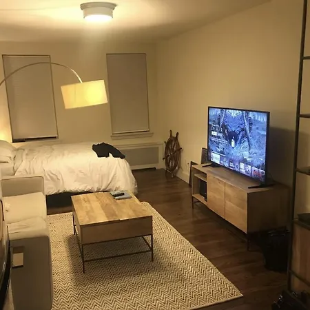 Apartment Beautiful Studio Hells Kitchen Times Square