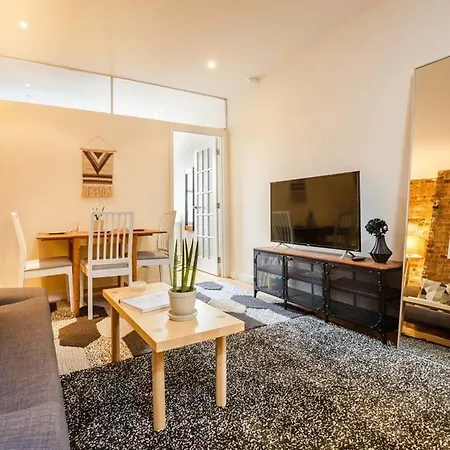 Central, Hip Nolita 1br Flat! Apartment