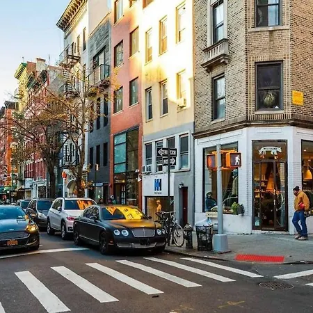 Central, Hip Nolita 1br Flat! * New York