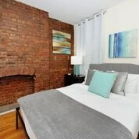 Beautiful Upper East Studio Near Central Park New York