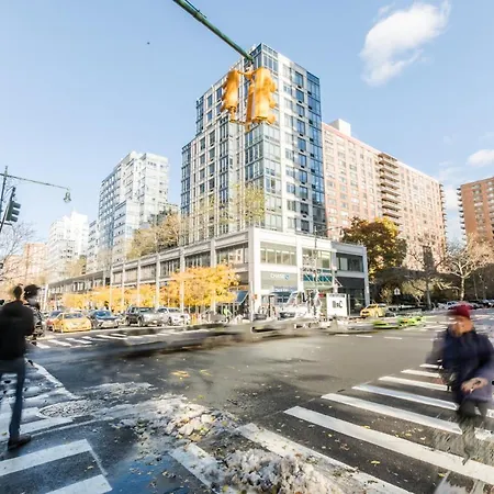 The Ideal 3 Bedroom Getaway By Central Park Uws Apartment