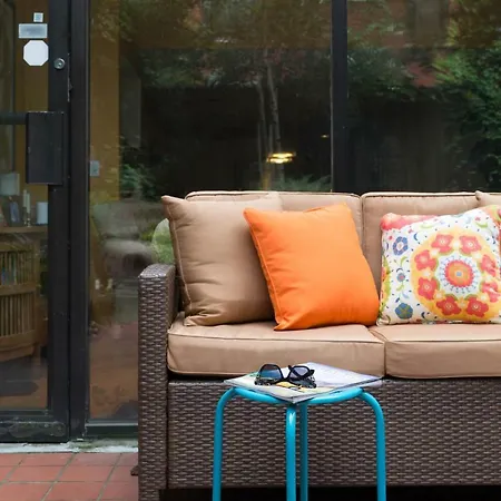 Apartment Elmwood Place By Onefinestay