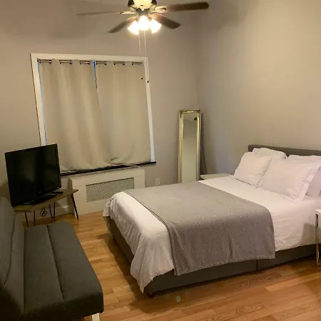 Apartment Beautiful Studio Hells Kitchen Times Square
