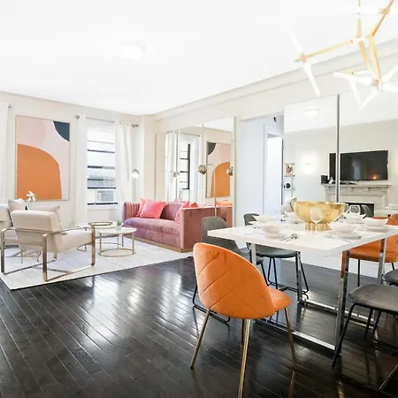 Fifth Avenue Ultra Luxurious Two Bedroom - Domenico Vacca Building 5d New York