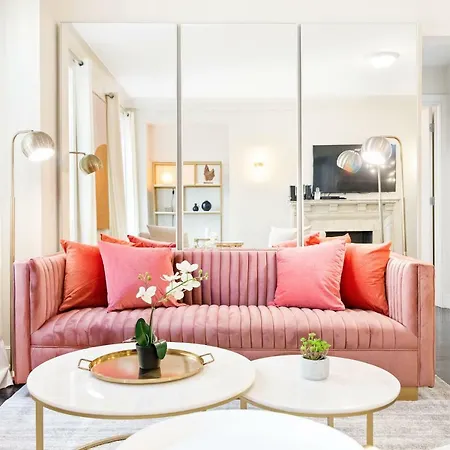 Fifth Avenue Ultra Luxurious Two Bedroom - Domenico Vacca Building 5d Apartment
