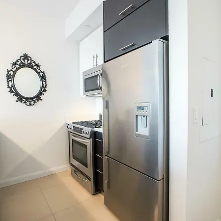 Luxury Suites By Central Park