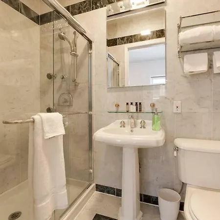 Apartment Sophisticated 4br/2.5ba Nyc Midtown Apt