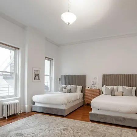 Apartment Sophisticated 4br/2.5ba Nyc Midtown Apt