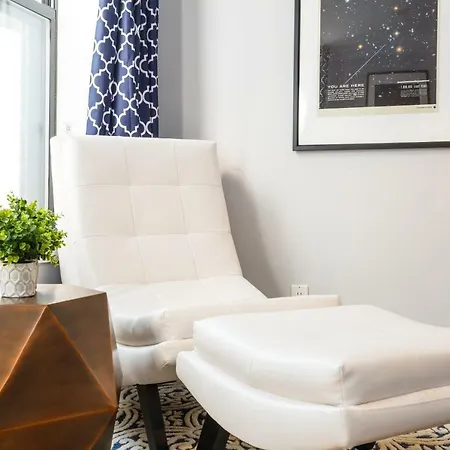 Holiday home New Massive 4br/3.5ba Townhouse Near Park Ave *