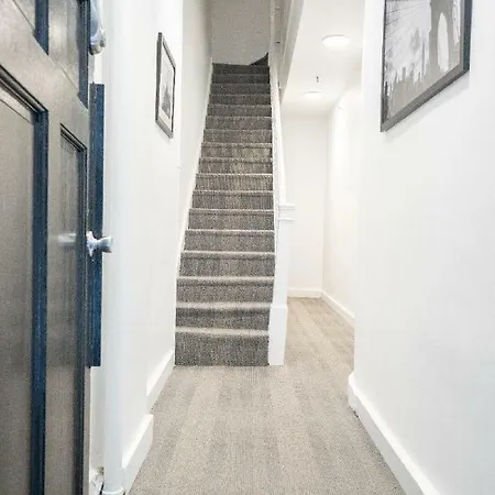 Sobe Upper Ny Apartment