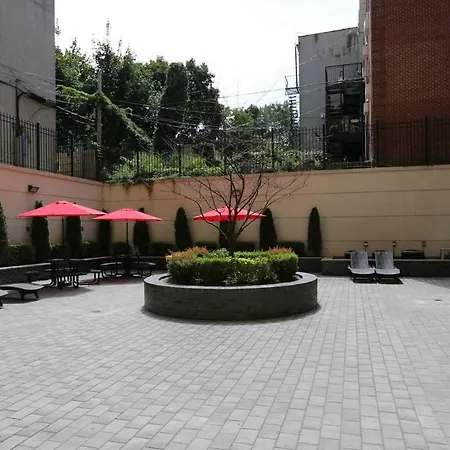 Hostel Hall Brooklyn College New York
