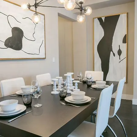 Prime Fifth Avenue Ultra Luxurious Large 3 Bedroom - Gym /doorman/elevator A Apartment New York