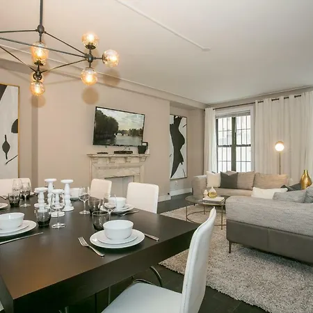 Apartment Prime Fifth Avenue Ultra Luxurious Large 3 Bedroom - Gym /doorman/elevator A