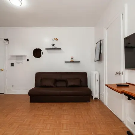 One Bedroom / Studio Private Entrance Apartment