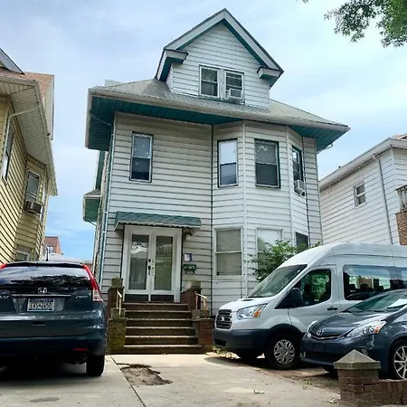 Nice Private In 3bdr. Brooklyn. R1