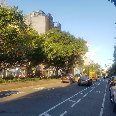 Apartment East Side - Free Street Parking & Wifi New York