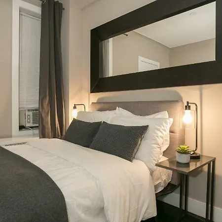 Prime Fifth Avenue Ultra Luxurious Large 3 Bedroom - Gym /doorman/elevator A * New York