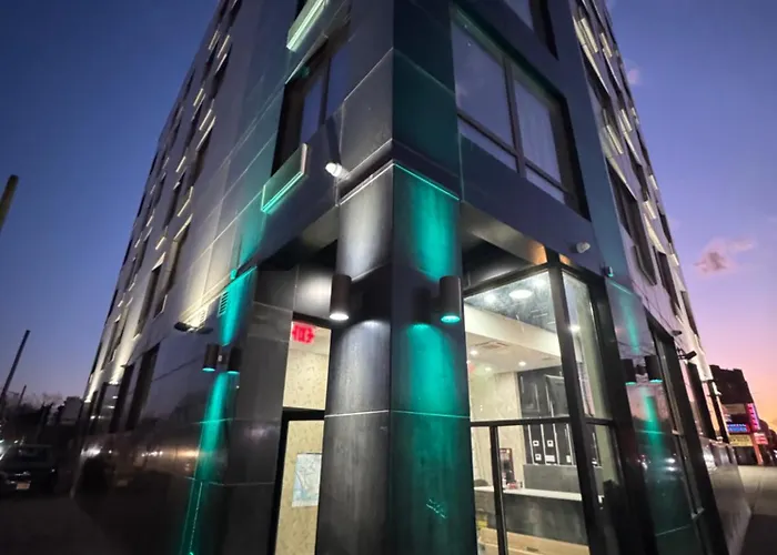 Bkway Hotel Brooklyn