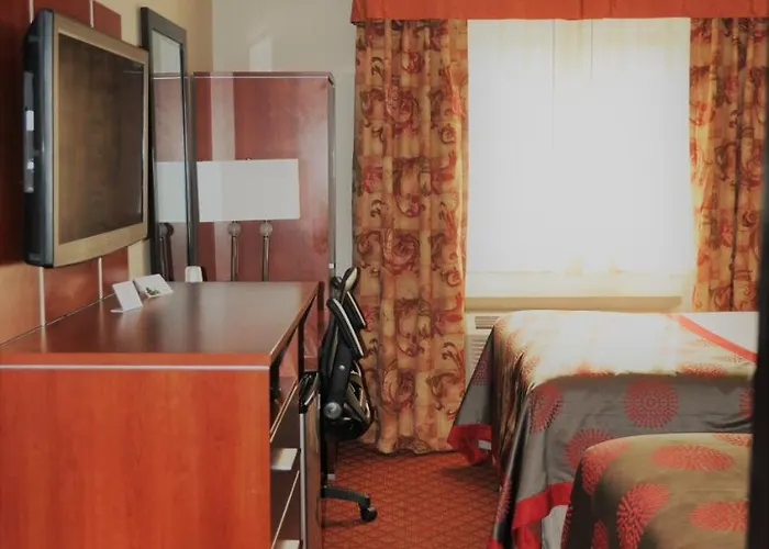 Ramada By Wyndham Staten Island