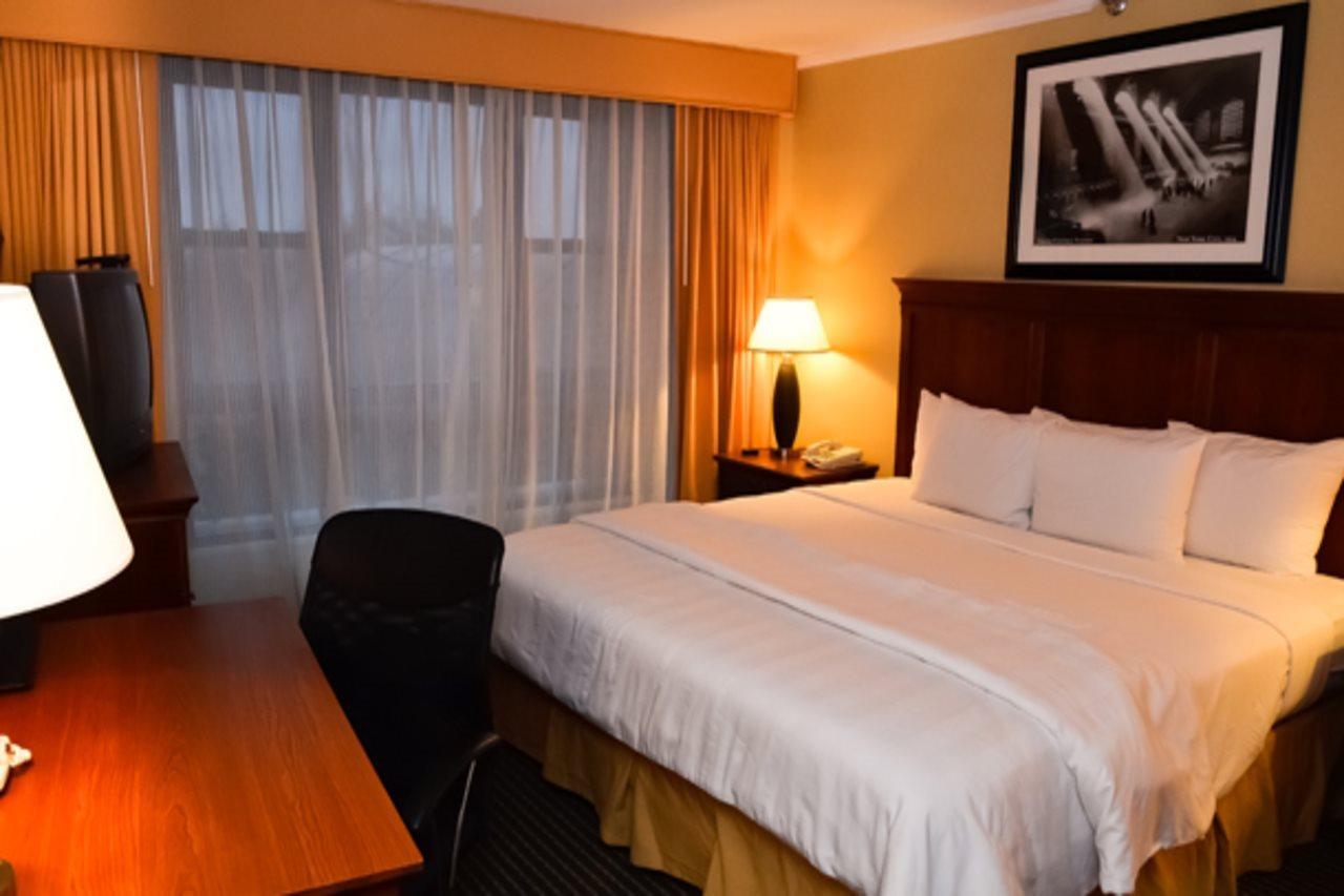 Garden & - Jfk New York