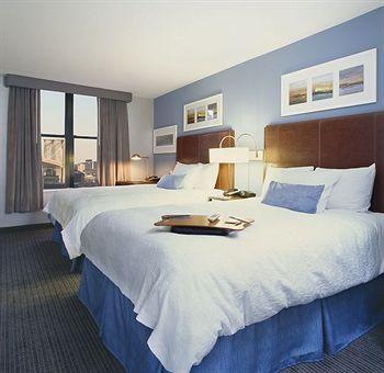 Hampton By Hilton Seaport 2* New York