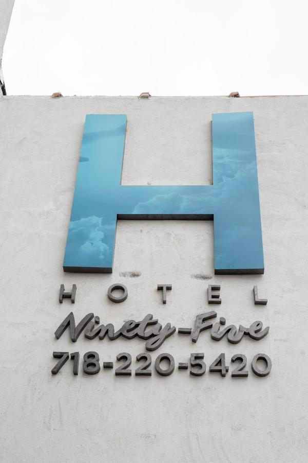 Ninety Five Fordham / St. Barnabas Hospital Hotel 4*