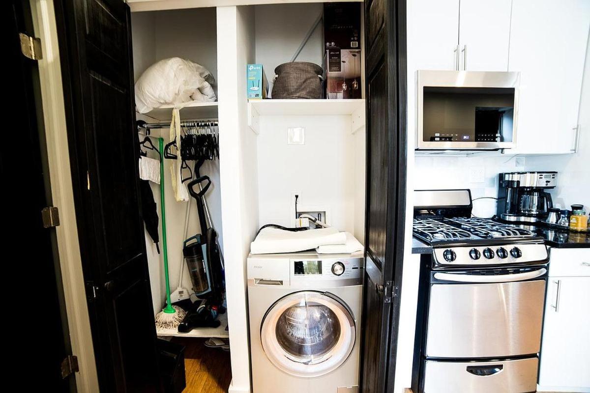 Newly Renovated Heart Of Lower East Side 2br 1ba, 5 Min Walk To Soho, 1 Block To Whole Foods, Washer Dryer! * New York